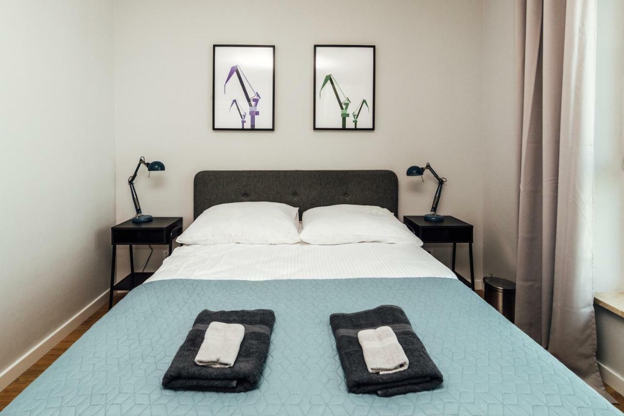 Pobookowane Stocznia Apartments Гданск Екстериор снимка