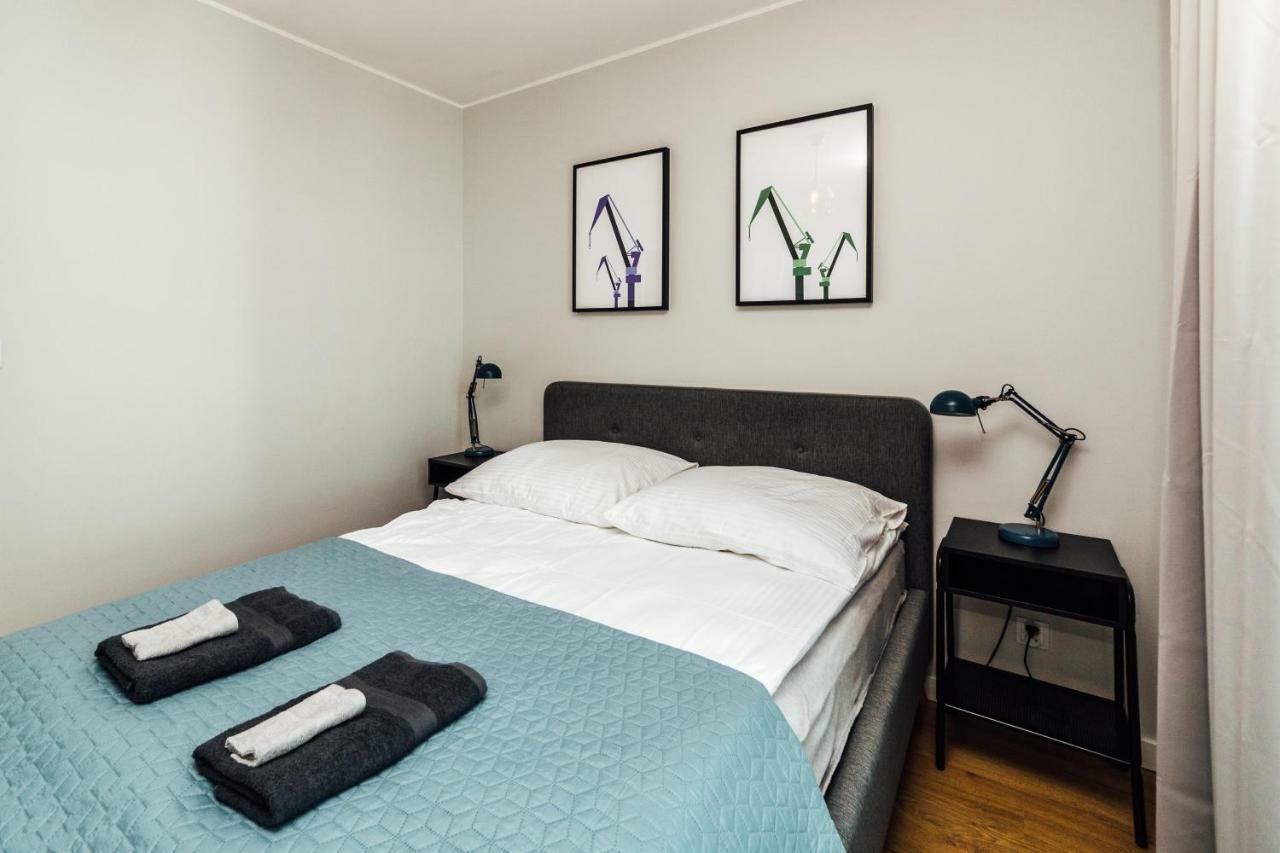 Pobookowane Stocznia Apartments Гданск Екстериор снимка