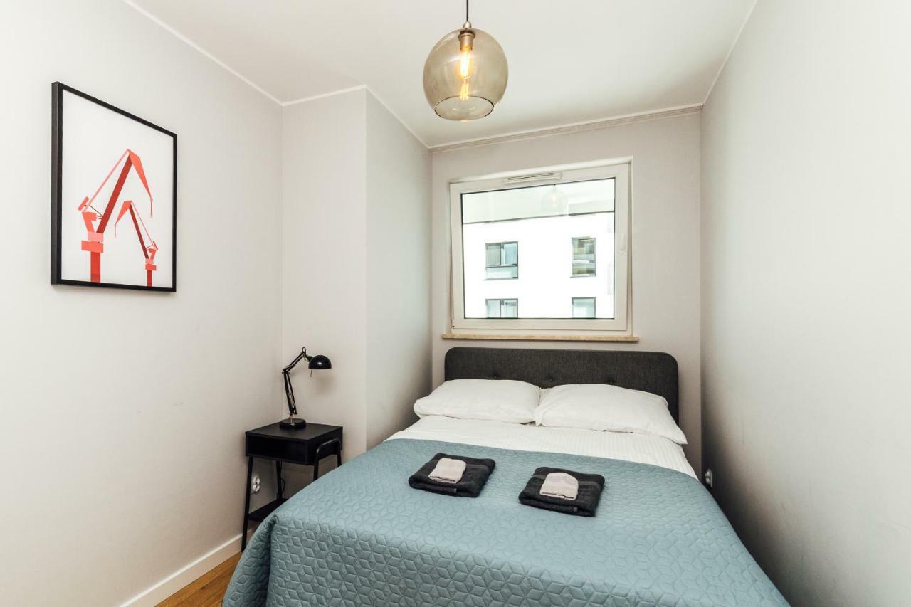 Pobookowane Stocznia Apartments Гданск Екстериор снимка