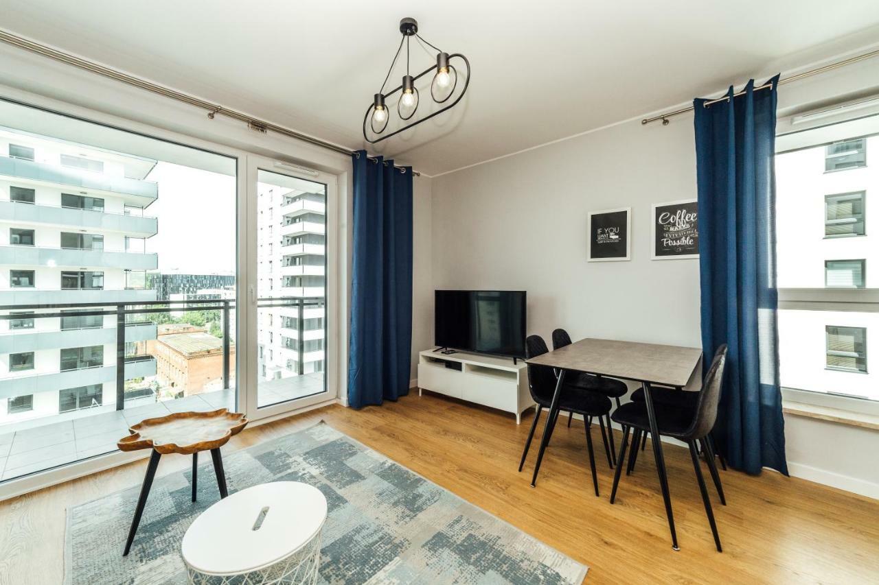 Pobookowane Stocznia Apartments Гданск Екстериор снимка