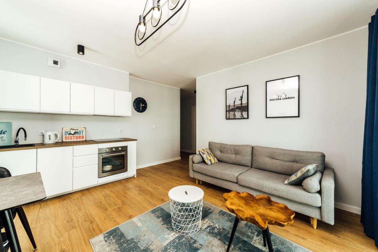 Pobookowane Stocznia Apartments Гданск Екстериор снимка