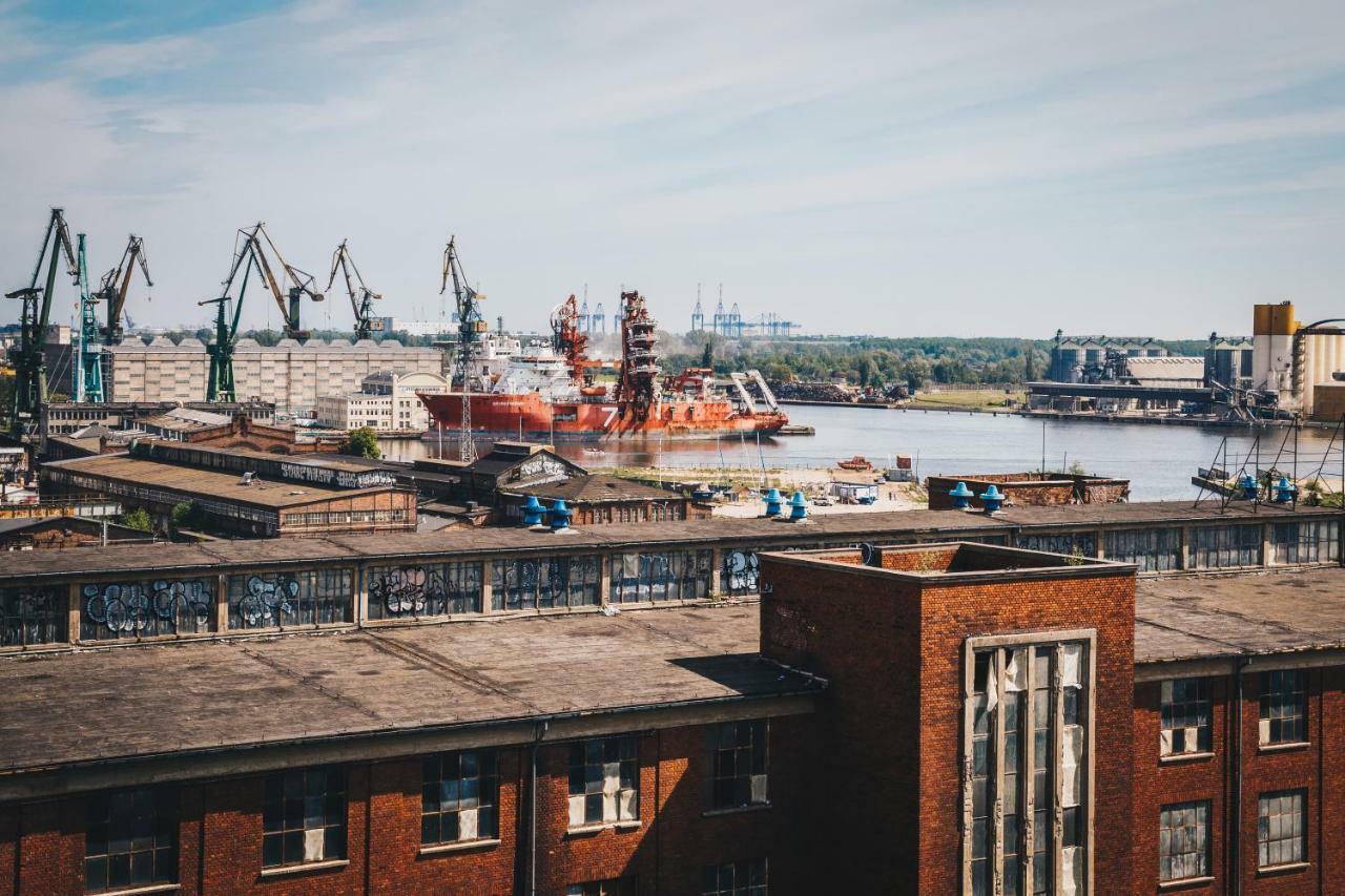 Pobookowane Stocznia Apartments Гданск Екстериор снимка