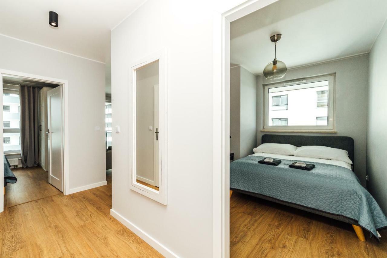 Pobookowane Stocznia Apartments Гданск Екстериор снимка
