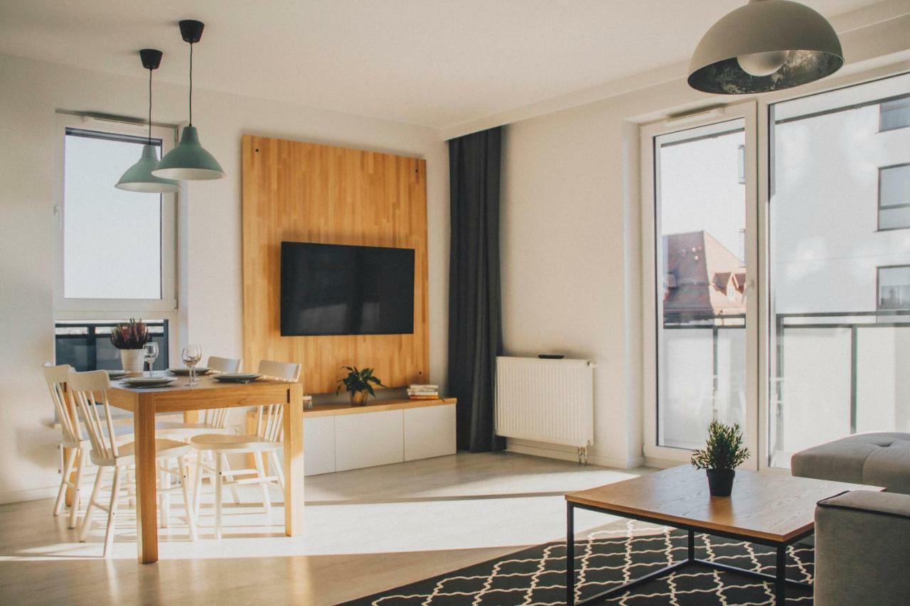 Pobookowane Stocznia Apartments Гданск Екстериор снимка