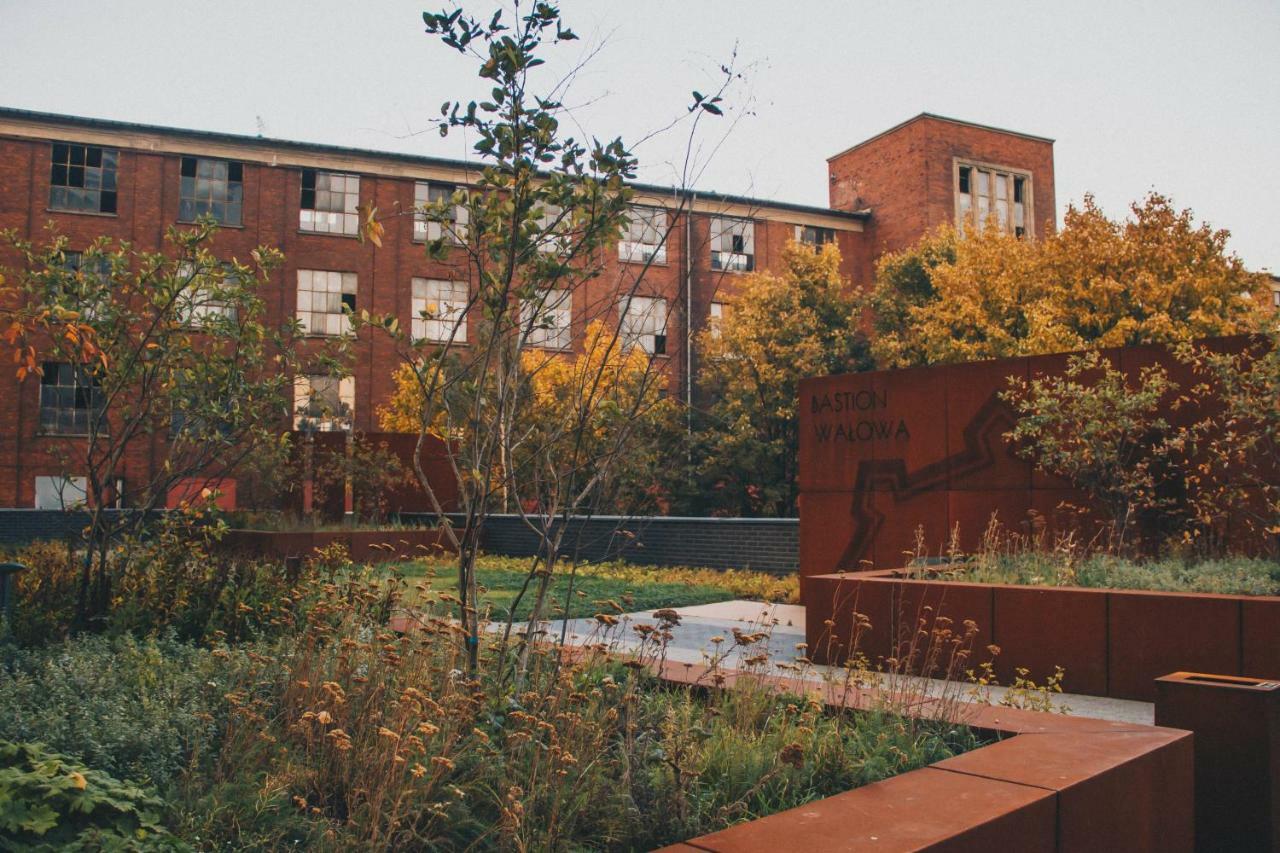 Pobookowane Stocznia Apartments Гданск Екстериор снимка