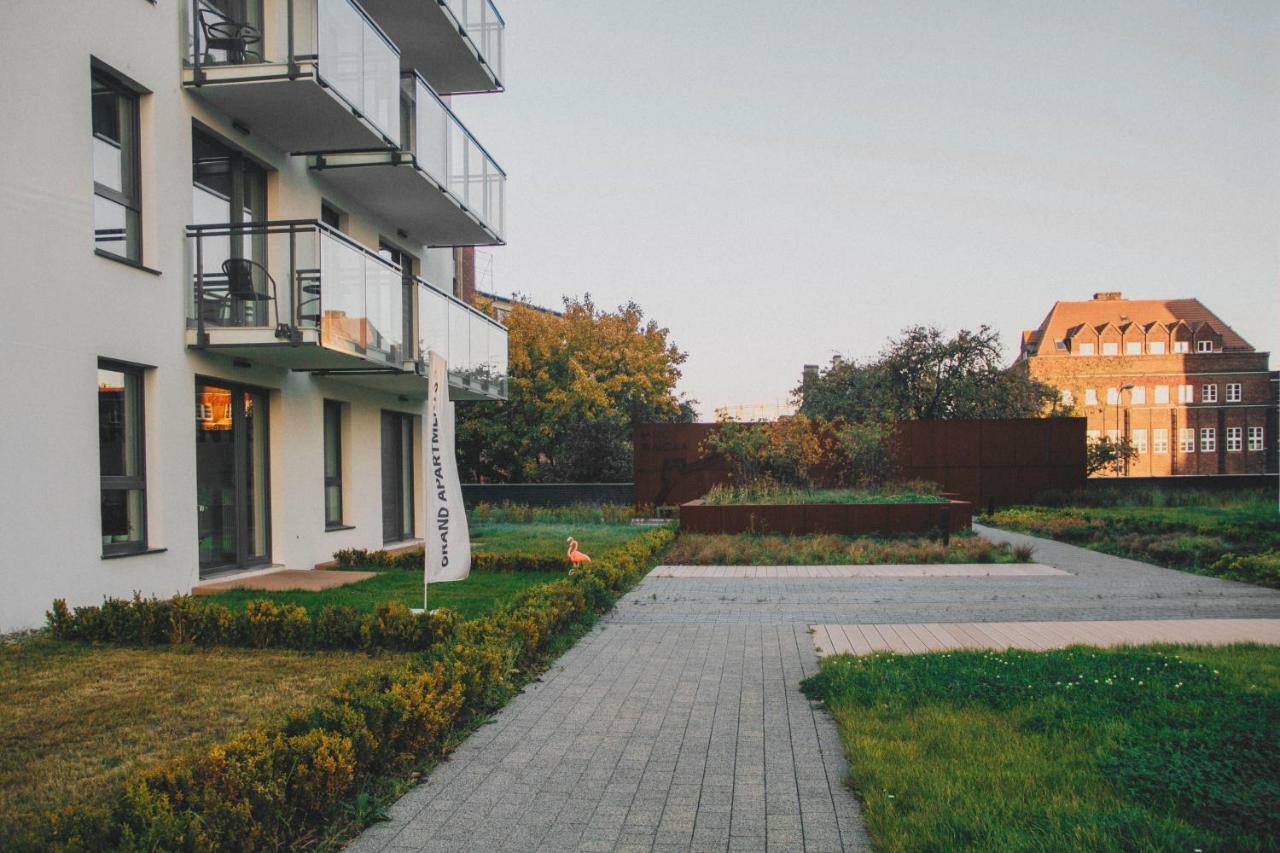 Pobookowane Stocznia Apartments Гданск Екстериор снимка