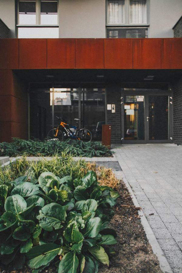 Pobookowane Stocznia Apartments Гданск Екстериор снимка