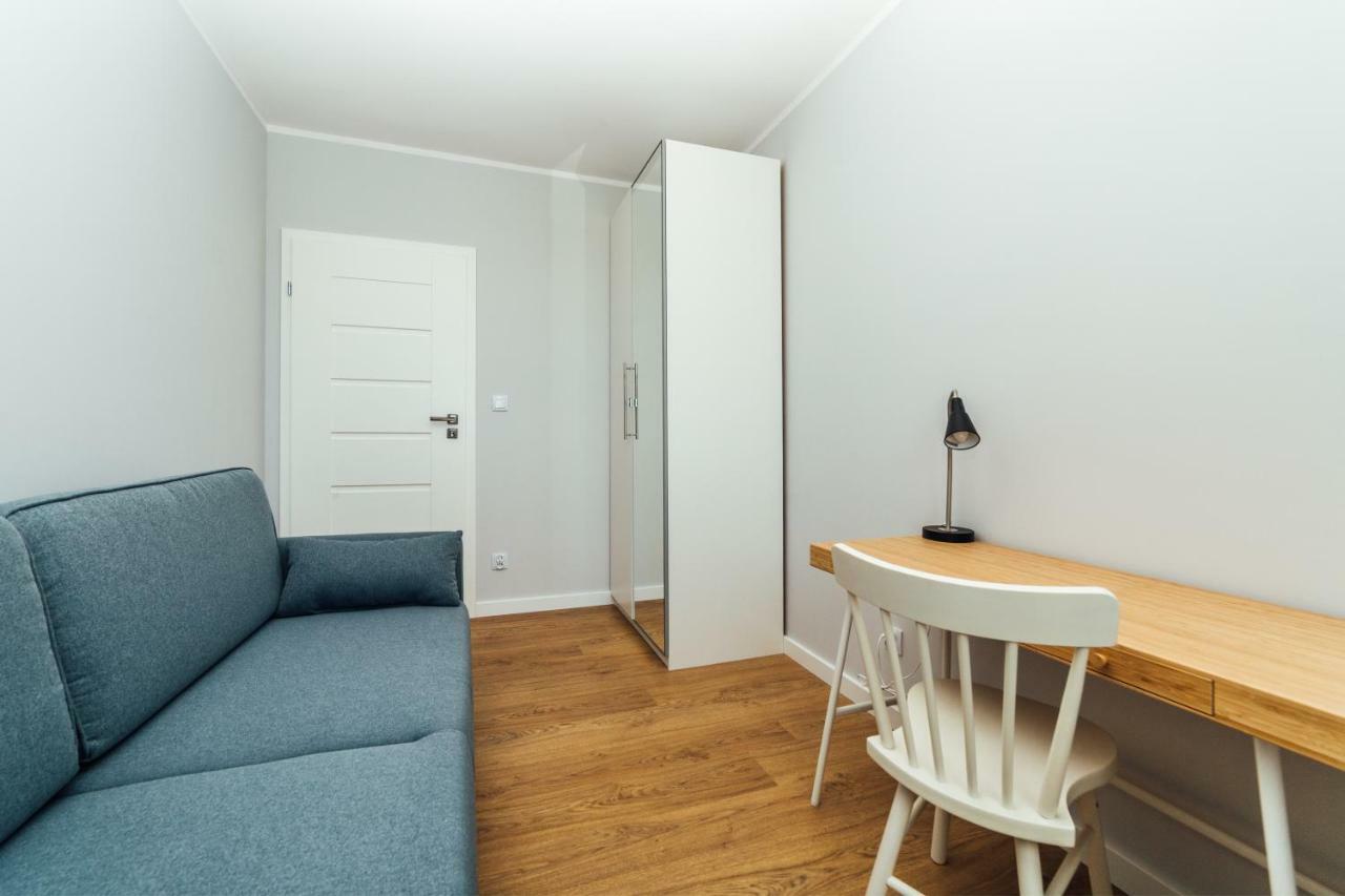 Pobookowane Stocznia Apartments Гданск Екстериор снимка