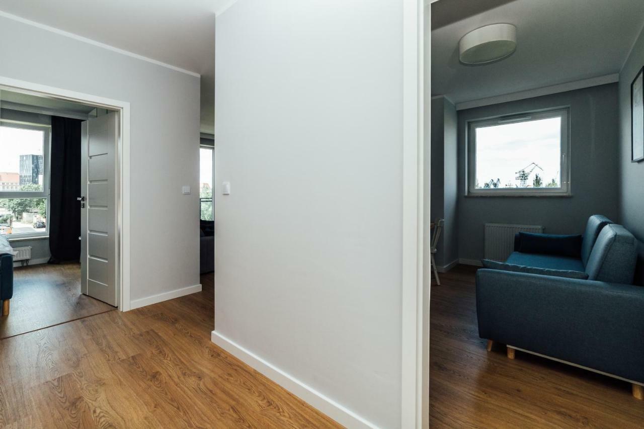 Pobookowane Stocznia Apartments Гданск Екстериор снимка