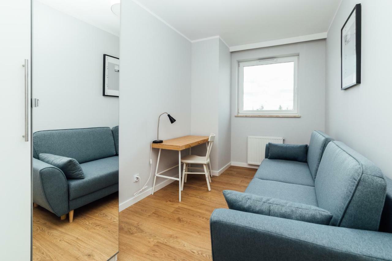 Pobookowane Stocznia Apartments Гданск Екстериор снимка